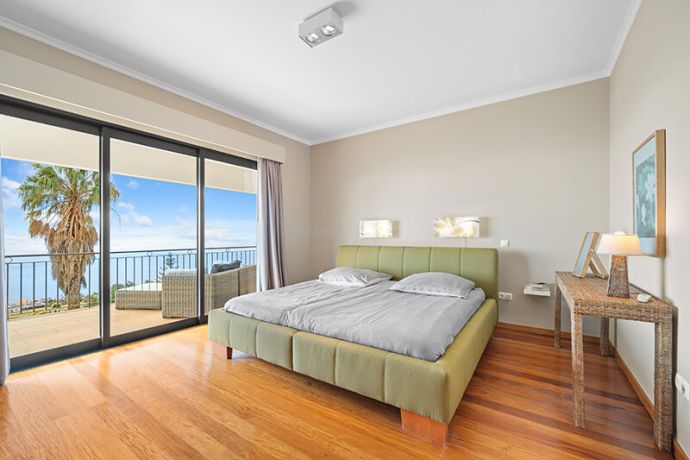Villa bedroom
